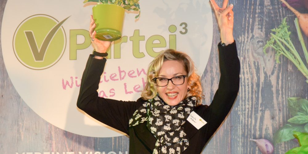 Isabella Hübner: Das politische Herz der Schauspielerin im Sturm erobert