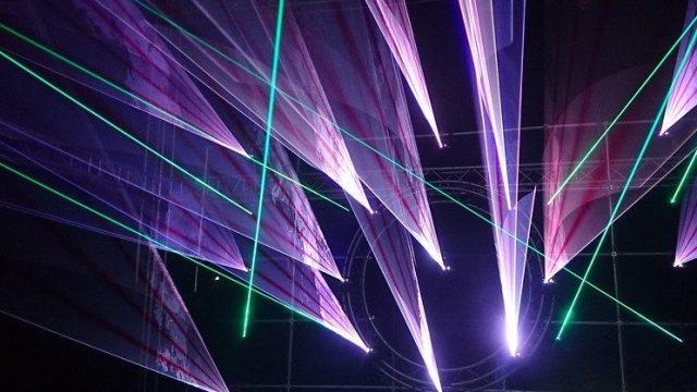 Silvester: Umweltschutz durch Laser- und Drohnenshow!