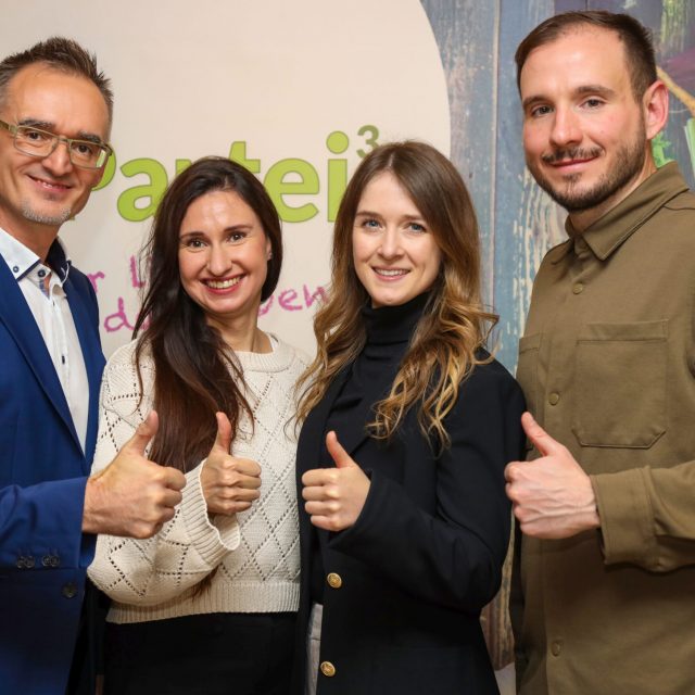 V-Partei³ startet optimistisch in die Kommunalwahl 2026 – Roland Wegner mit 100 Prozent als Oberbürgermeisterkandidat für Augsburg nominiert