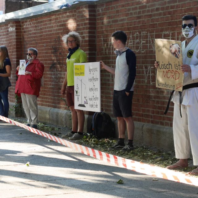 #SchlachthofIstKrank – Demo vor Münchner Schlachthof